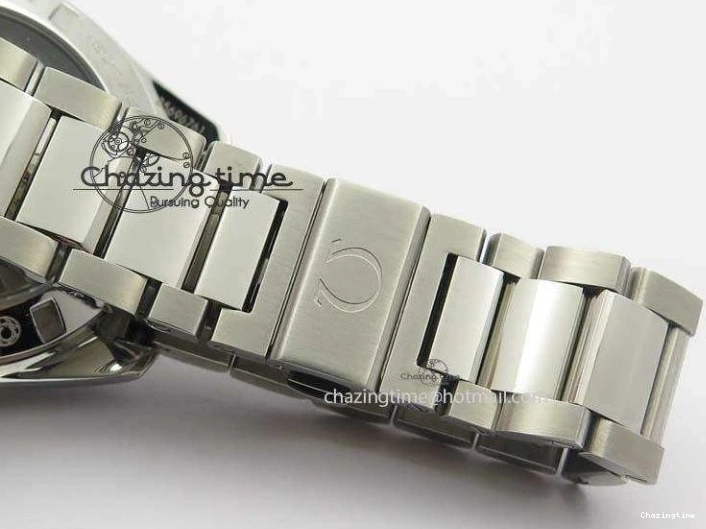 0822 QuickDry Aqua Terra ‘James Bond’ SS JHF Best Edition Blue Dial On SS Bracelet A 8203